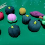 【育児】「のびーるかみねんど」は雨の日の味方【室内遊び】