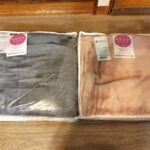 【快眠】軽い毛布に替えたら睡眠の質が上がったお話【ニューマイヤー毛布】