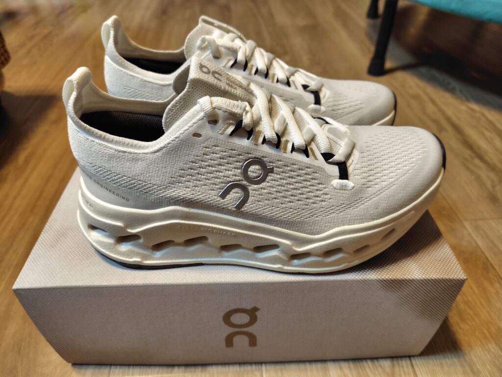 【Cloudsurfer MAX】Onのランニングシューズを買う【かがわマラソン】