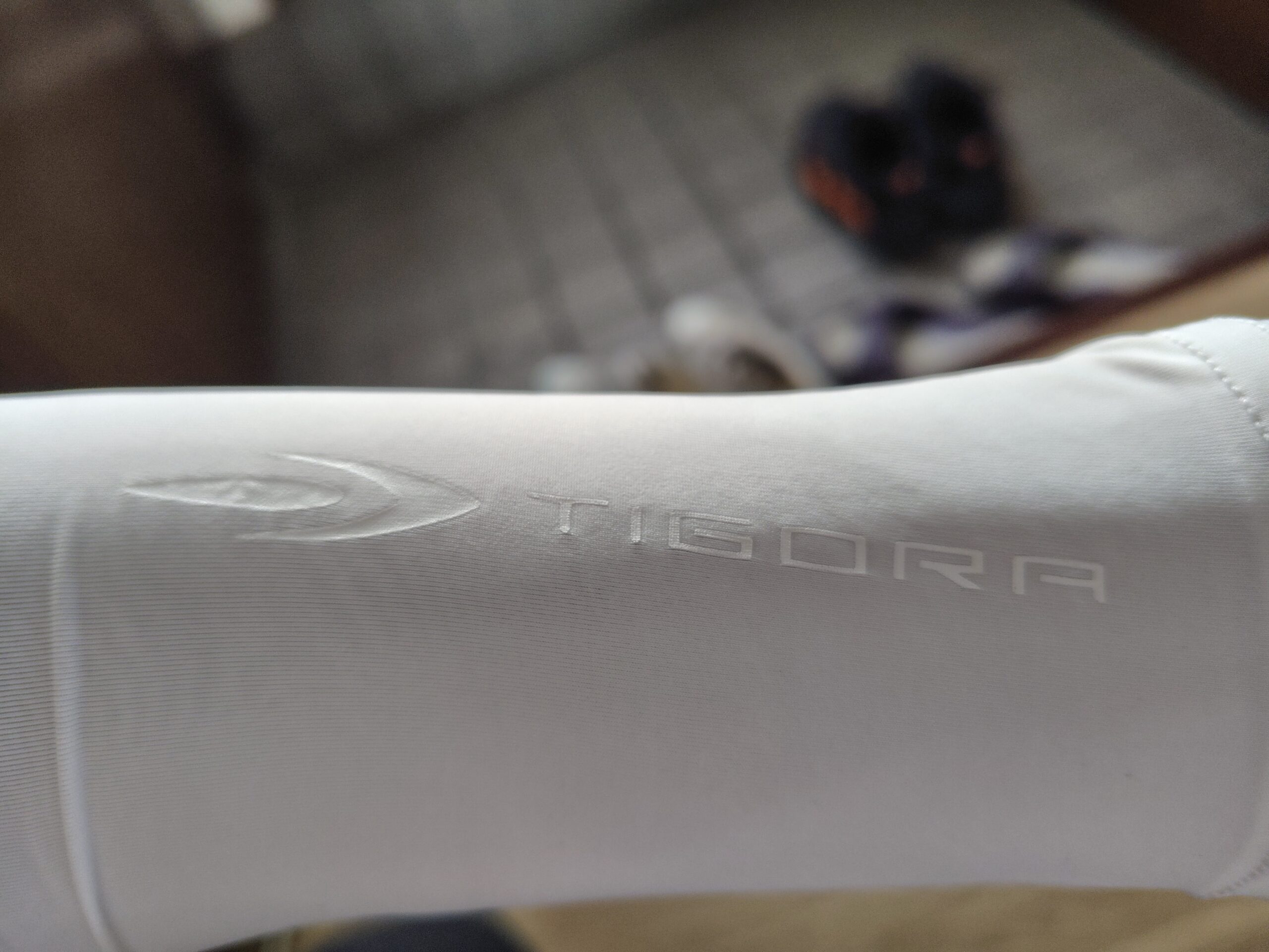 【ランニング】騙されたと思ってアームカバーをしてみたら【TIGORA】【アルペン東京】